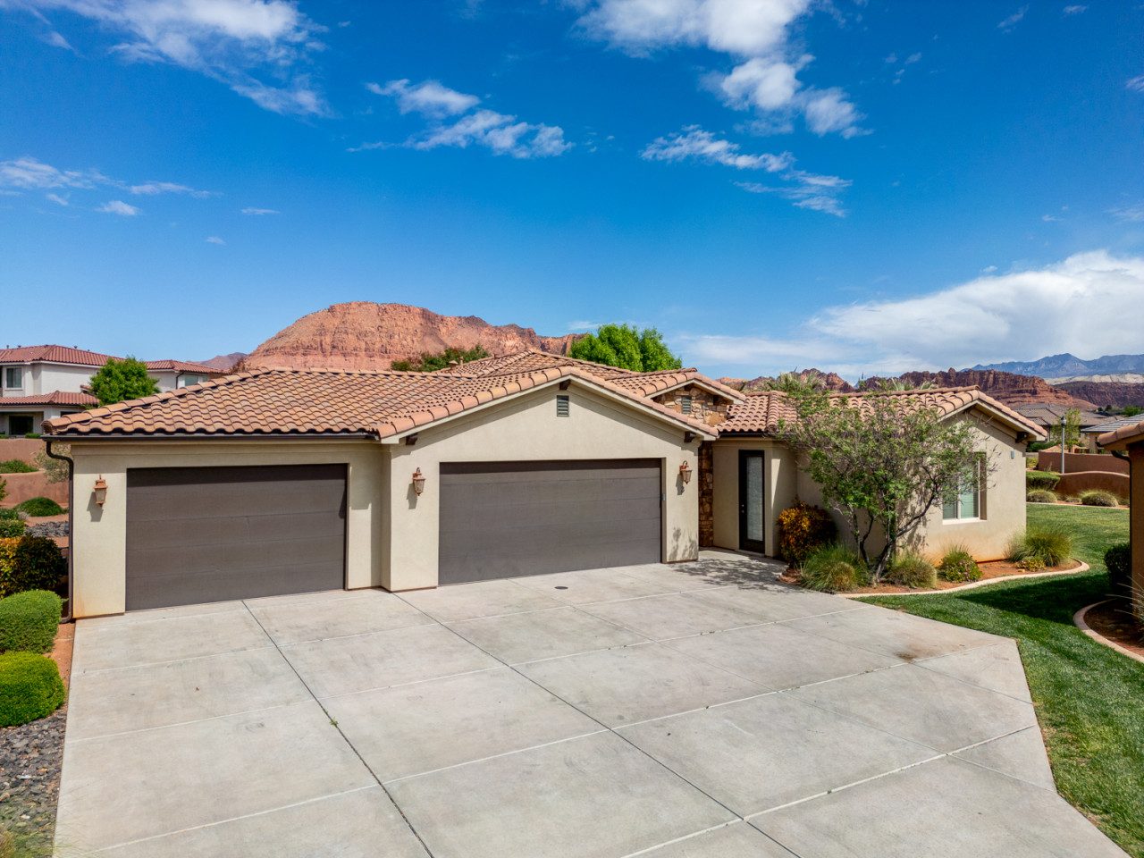 Cloud Dream Homes vacation rental exterior